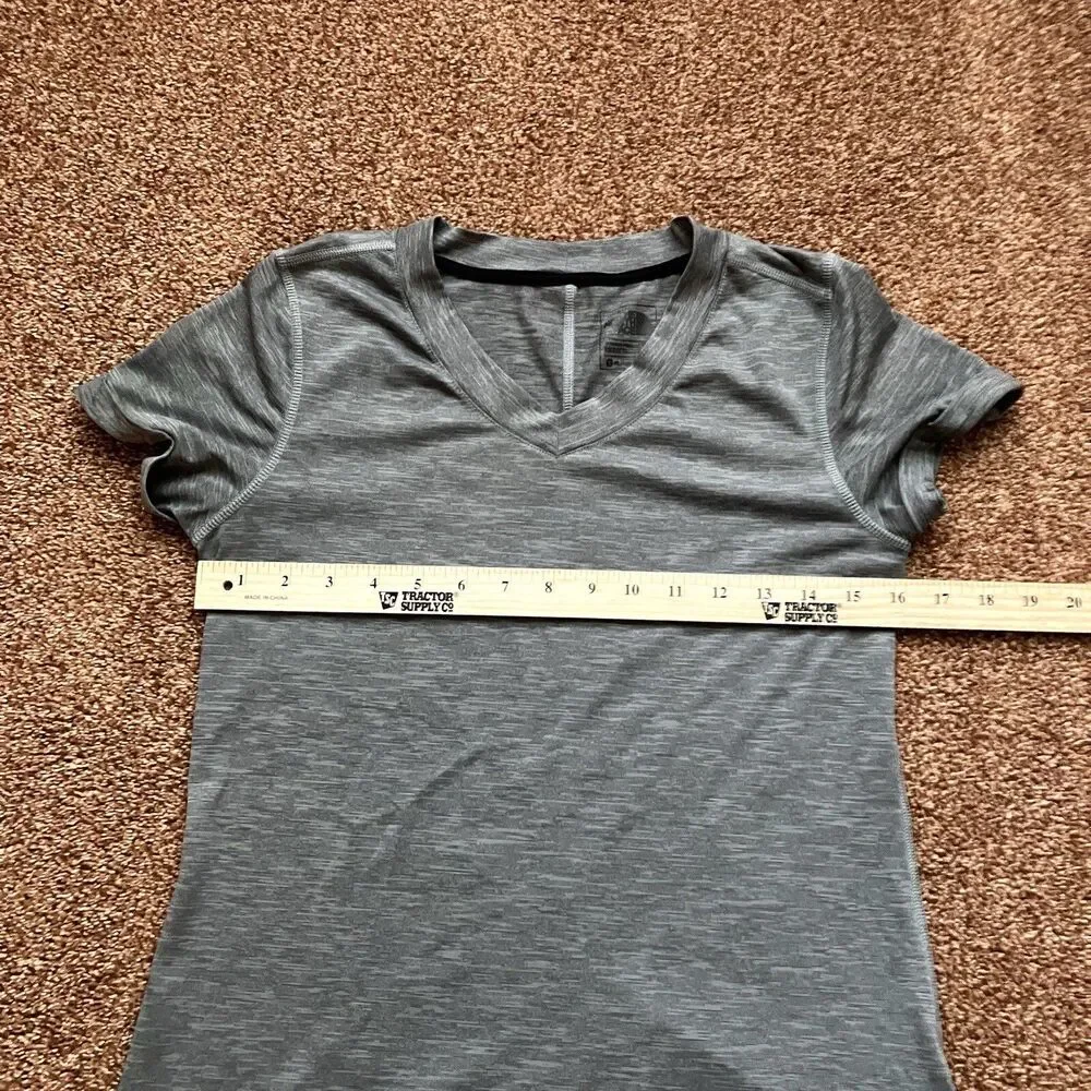 The North Face Shirt Women’s Small Gray Flash Dry Short Sleeve Pullover Sports - Picture 7 of 8